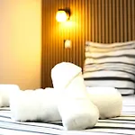 Cosy & Chic- Hyper Centre *