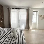 Cosy & Chic- Hyper Centre