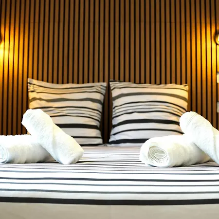 Cosy & Chic- Hyper Centre *