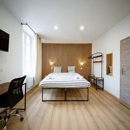 Cosy & Chic- Hyper Centre