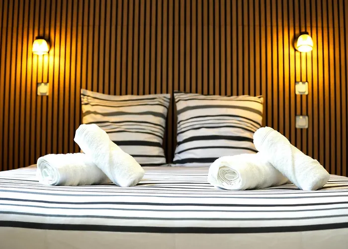 Cosy & Chic- Hyper Centre *