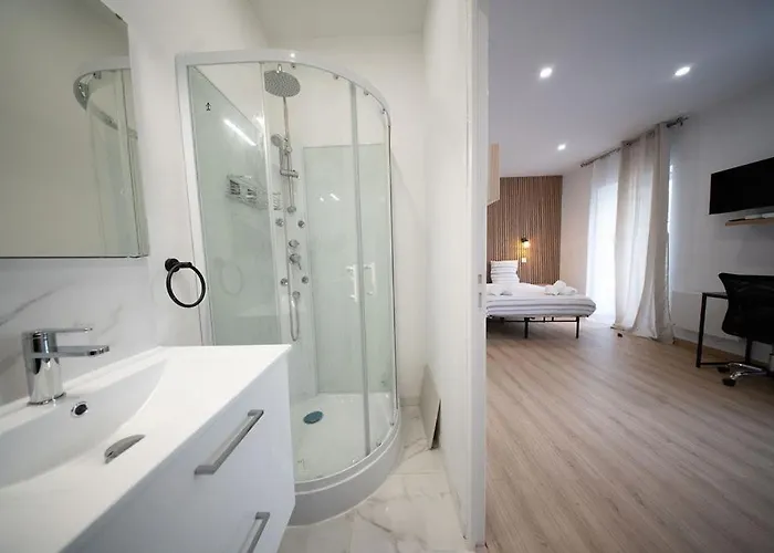 Cosy & Chic- Hyper Centre Lejlighed *